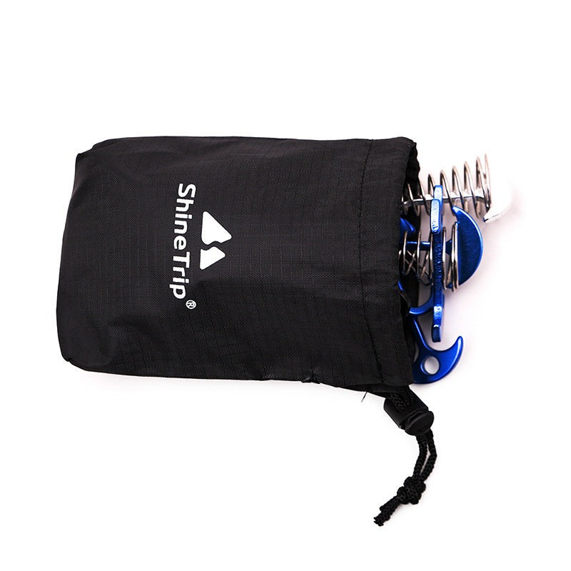 Outdoor equipment storage bag