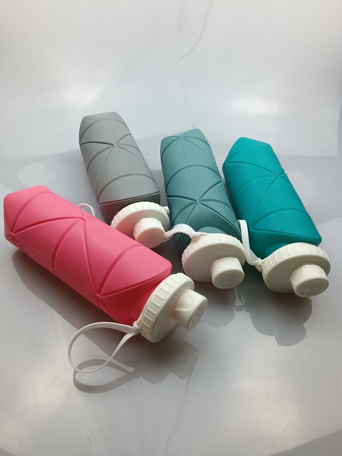 Outdoor sports silicone folding 600ML water cup