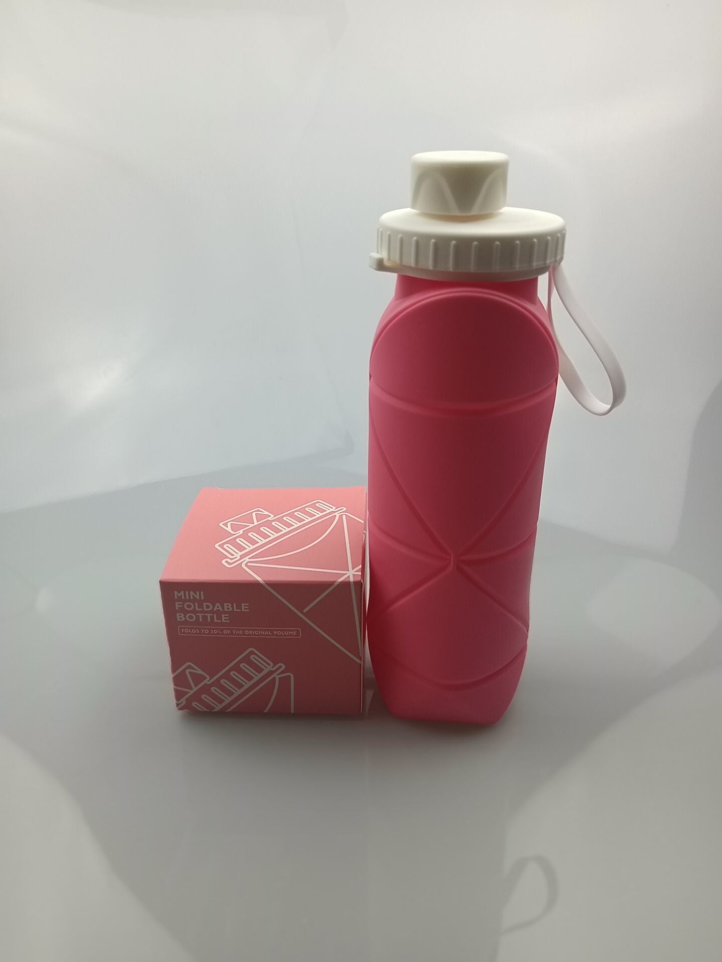 Outdoor sports silicone folding 600ML water cup